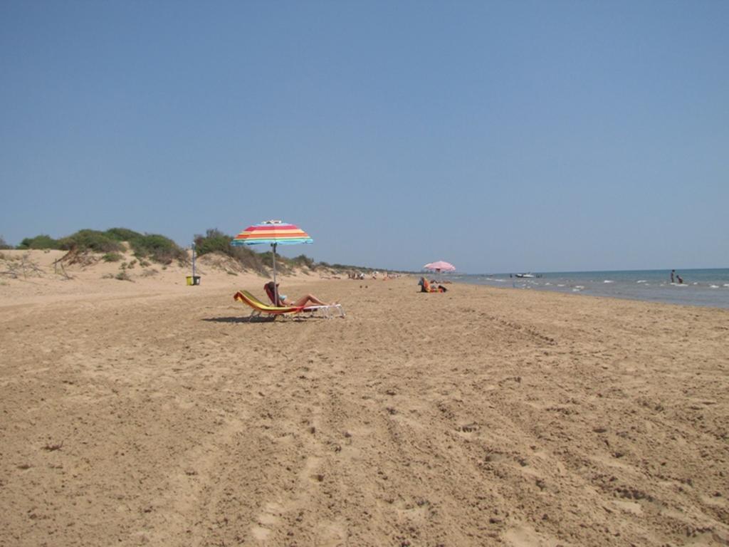 Residence Del Mare Casesicule Santa Maria Del Focallo Oda fotoğraf